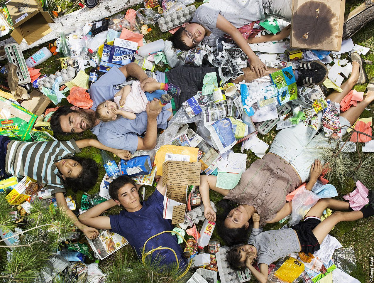 Foto: Gregg Segal, “7 days of garbage”
