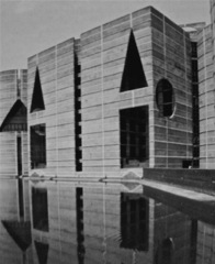 Louis Kahn, Parlamento, Dacca, 1962-1983